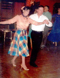 Couple dancing on the Dawlish Dance Holiday Break